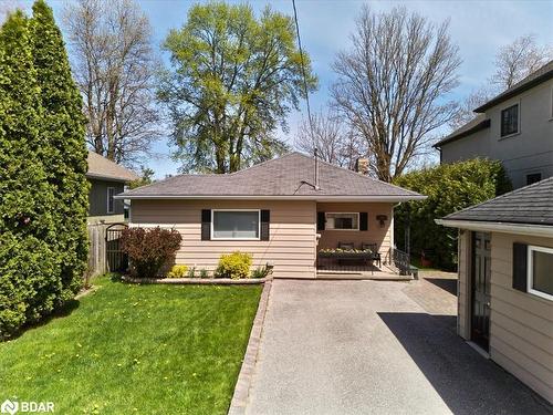 297 Beach Road, Innisfil, ON - Outdoor