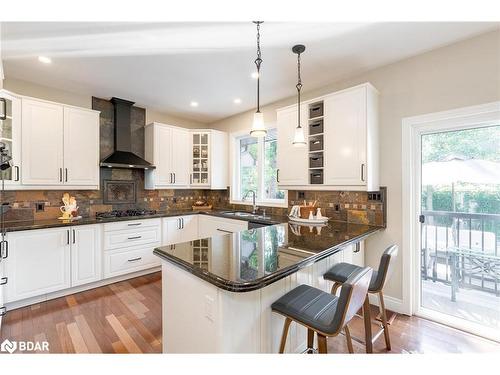 1 Bunker Place, Oro-Medonte, ON - Indoor Photo Showing Kitchen