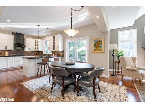 1 Bunker Place, Oro-Medonte, ON - Indoor Photo Showing Dining Room