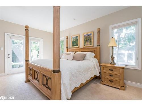 1 Bunker Place, Oro-Medonte, ON - Indoor Photo Showing Bedroom