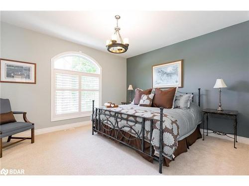 1 Bunker Place, Oro-Medonte, ON - Indoor Photo Showing Bedroom