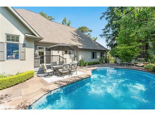 1 Bunker Place, Oro-Medonte, ON - Outdoor With In Ground Pool