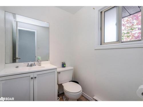 6 Pheasant Trail, Barrie, ON - Indoor Photo Showing Bathroom