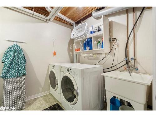 16 Bluejay Drive, Barrie, ON - Indoor Photo Showing Laundry Room