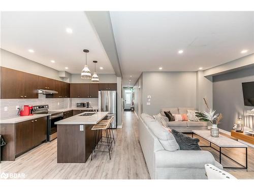 7-218 Crosswinds Boulevard, The Blue Mountains, ON - Indoor Photo Showing Kitchen With Upgraded Kitchen