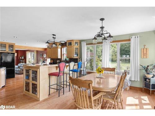 2819 Old Orchard Road, Utopia, ON - Indoor Photo Showing Dining Room