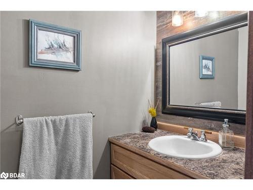 2819 Old Orchard Road, Utopia, ON - Indoor Photo Showing Bathroom