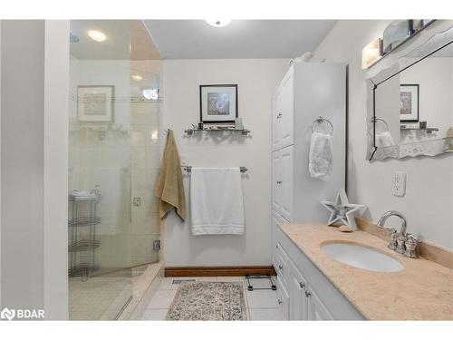 2819 Old Orchard Road, Utopia, ON - Indoor Photo Showing Bathroom