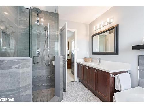 21 Duval Drive, Barrie, ON - Indoor Photo Showing Bathroom