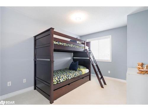 21 Duval Drive, Barrie, ON - Indoor Photo Showing Bedroom