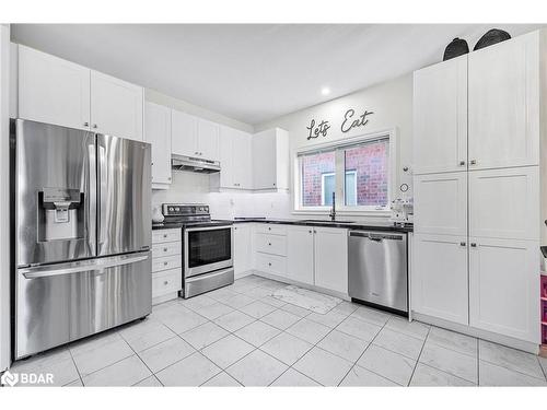 12 Cypress Point, Barrie, ON - Indoor Photo Showing Kitchen With Stainless Steel Kitchen