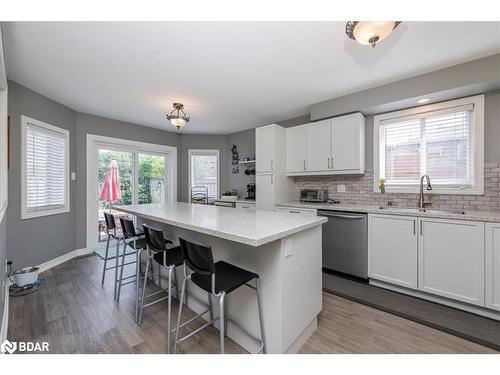 6 White Elm Road, Barrie, ON - Indoor Photo Showing Kitchen