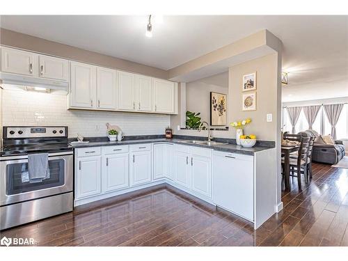 700 Osgoode Drive, London, ON - Indoor Photo Showing Kitchen