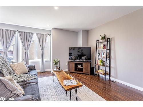 700 Osgoode Drive, London, ON - Indoor Photo Showing Living Room