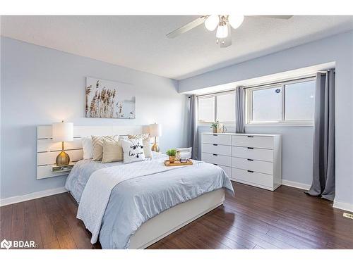 700 Osgoode Drive, London, ON - Indoor Photo Showing Bedroom