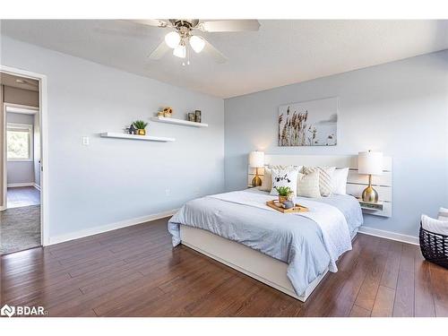 700 Osgoode Drive, London, ON - Indoor Photo Showing Bedroom