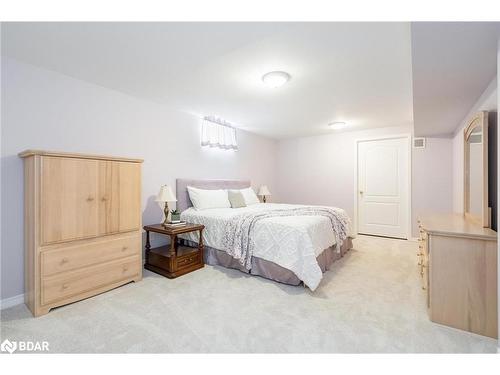 8 Orleans Avenue, Barrie, ON - Indoor Photo Showing Bedroom