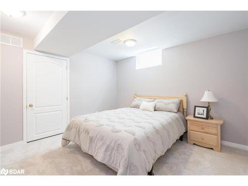 8 Orleans Avenue, Barrie, ON - Indoor Photo Showing Bedroom