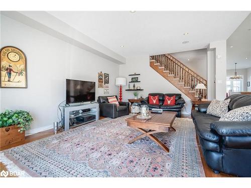 57 High Vista Drive, Oro-Medonte, ON - Indoor Photo Showing Living Room