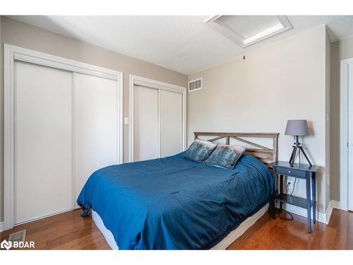 57 High Vista Drive, Oro-Medonte, ON - Indoor Photo Showing Bedroom