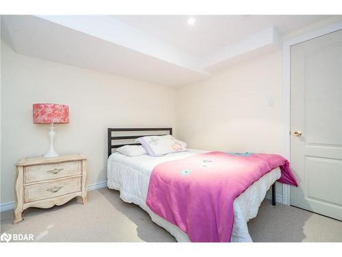 57 High Vista Drive, Oro-Medonte, ON - Indoor Photo Showing Bedroom