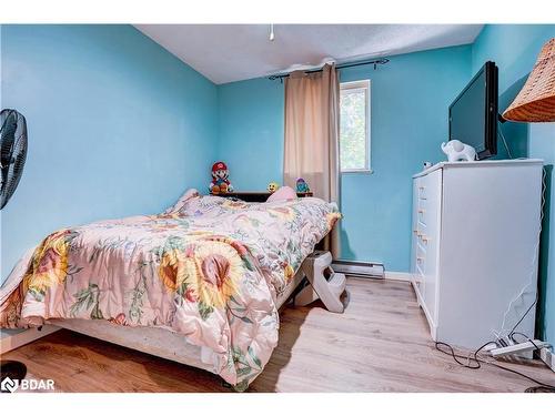 162 Pratt Crescent, Gravenhurst, ON - Indoor Photo Showing Bedroom