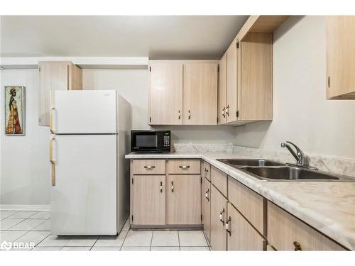 3908 Densbury Drive, Mississauga, ON - Indoor Photo Showing Kitchen With Double Sink