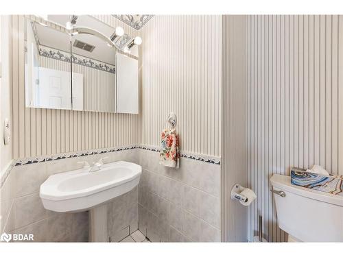 51 Idlewood Drive, Midhurst, ON - Indoor Photo Showing Bathroom