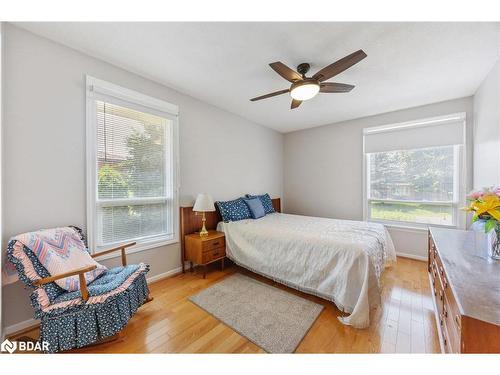 51 Idlewood Drive, Midhurst, ON - Indoor Photo Showing Bedroom