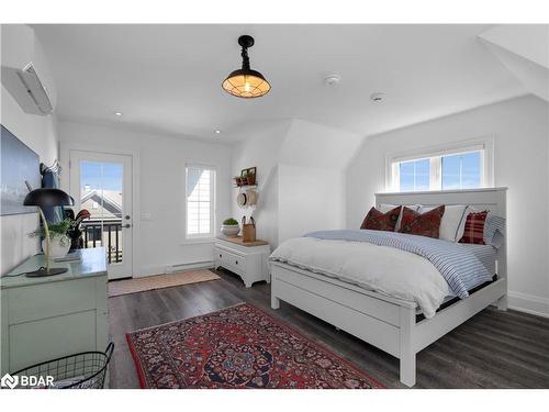 6 Georgian Grande Drive, Oro-Medonte, ON - Indoor Photo Showing Bedroom