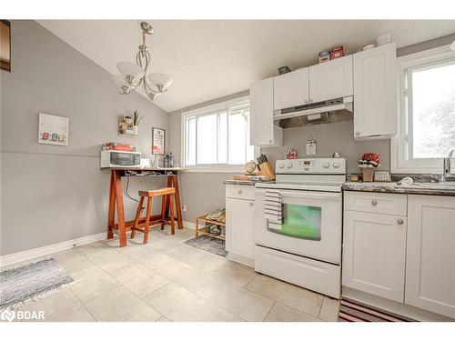 5 Melinda Crescent, Barrie, ON - Indoor Photo Showing Kitchen With Double Sink