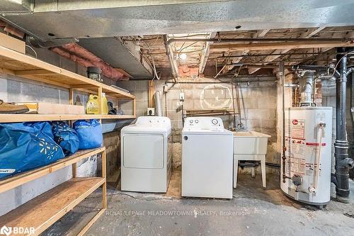 77 Province Street N, Hamilton, ON - Indoor Photo Showing Laundry Room