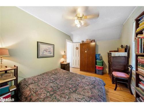 1475 6Th Line, Innisfil, ON - Indoor Photo Showing Bedroom