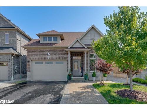 28 Gwendolyn Street, Barrie, ON - Outdoor With Facade