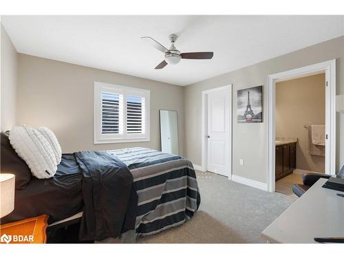 28 Gwendolyn Street, Barrie, ON - Indoor Photo Showing Bedroom