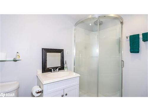 3915 Pine Rock Avenue, Innisfil, ON - Indoor Photo Showing Bathroom