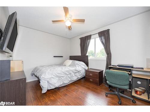 50 Dunnett Drive, Barrie, ON - Indoor Photo Showing Bedroom