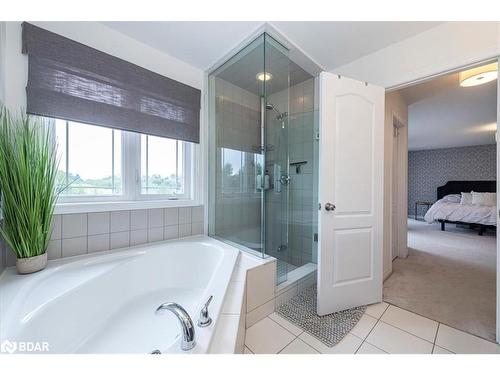 74 Megan Crescent, Barrie, ON - Indoor Photo Showing Bathroom