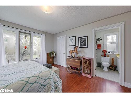 7398 County Rd 91, Stayner, ON - Indoor Photo Showing Bedroom