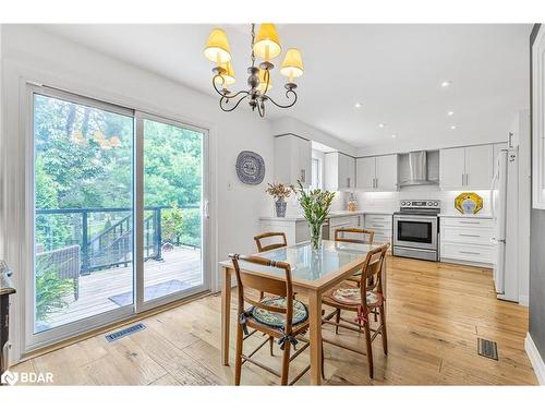 38 Irwin Drive, Barrie, ON - Indoor Photo Showing Dining Room