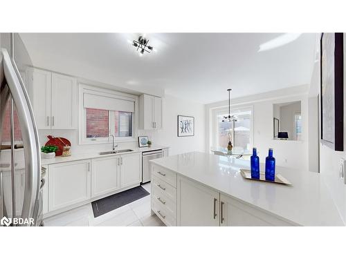 107 Citrine Drive, Bradford, ON - Indoor Photo Showing Kitchen With Double Sink