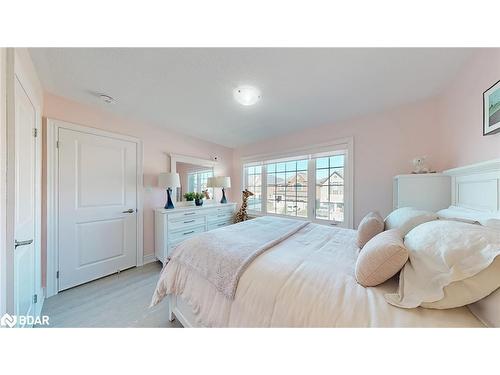 107 Citrine Drive, Bradford, ON - Indoor Photo Showing Bedroom