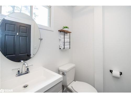 205 Fox Street, Penetanguishene, ON - Indoor Photo Showing Bathroom