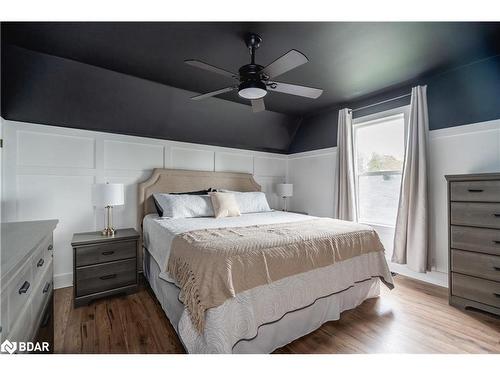 205 Fox Street, Penetanguishene, ON - Indoor Photo Showing Bedroom