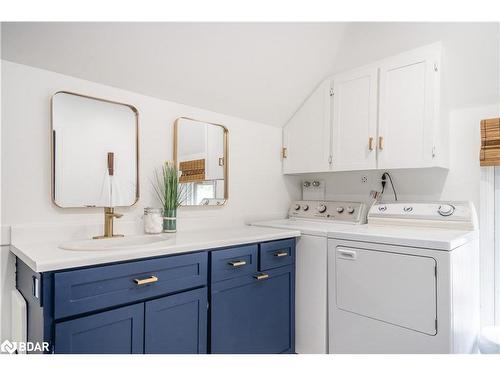 205 Fox Street, Penetanguishene, ON - Indoor Photo Showing Laundry Room