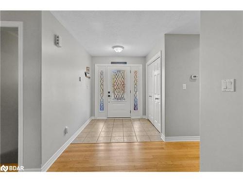 6072 5Th Side Road, Innisfil, ON - Indoor Photo Showing Other Room