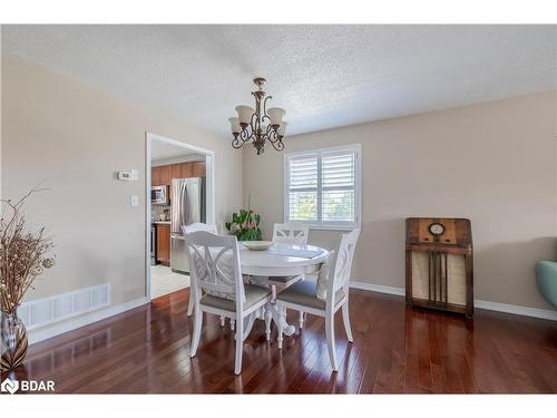 2210 Nevils Street, Alcona, ON - Indoor Photo Showing Dining Room