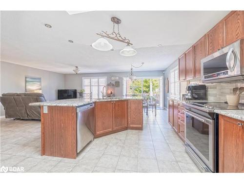 2210 Nevils Street, Alcona, ON - Indoor Photo Showing Kitchen