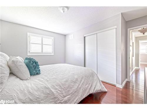 2210 Nevils Street, Alcona, ON - Indoor Photo Showing Bedroom