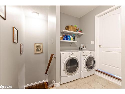 2210 Nevils Street, Alcona, ON - Indoor Photo Showing Laundry Room